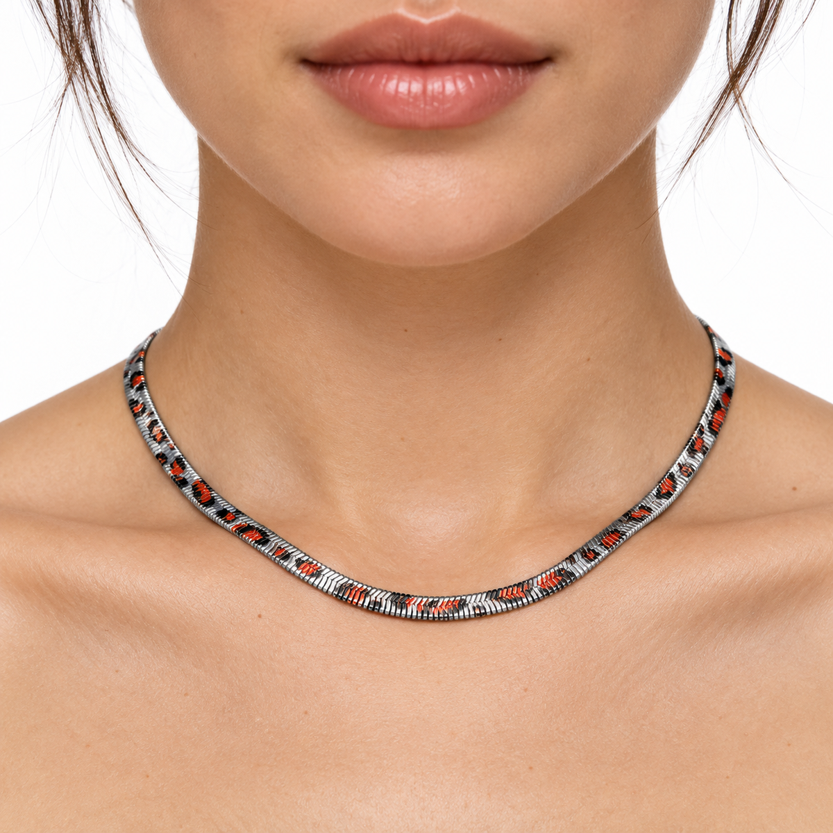 Collar Estampado Serpiente